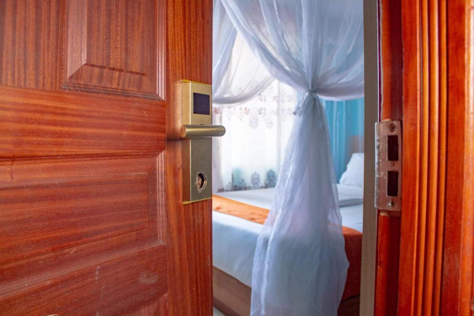 Deka Hotel Ngara Equity Nairobi Eksteriør billede